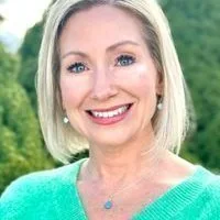 Official portrait of Angela Orr